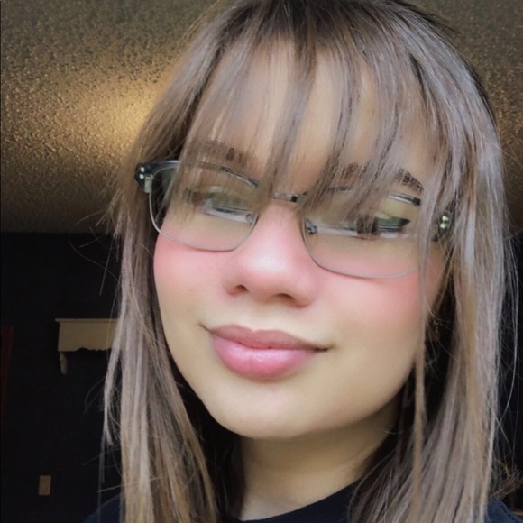 Meet your Posher, Lexy - Picture 1 of 1